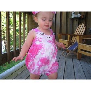NWT Pink Tie Dye Bubble Onesie & Hat Set 6M